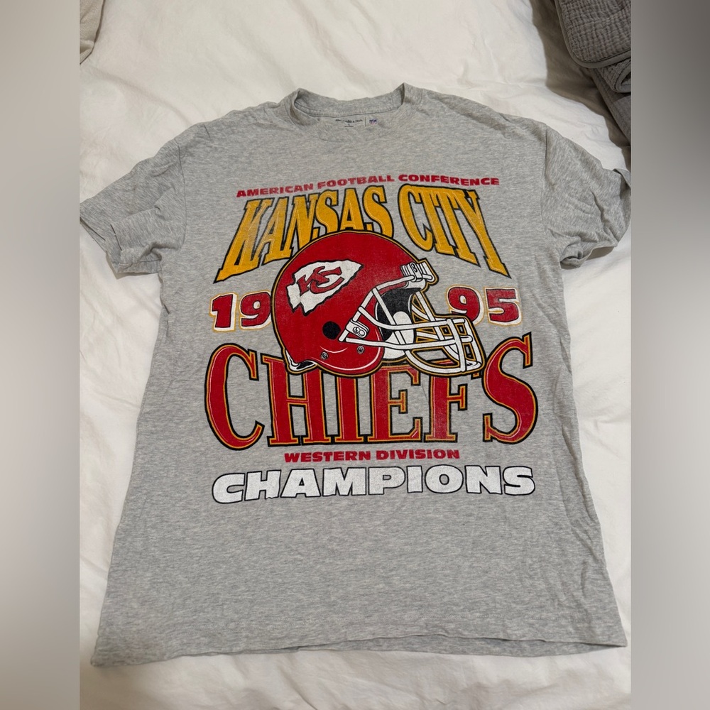 Abercrombie NFL T shirt